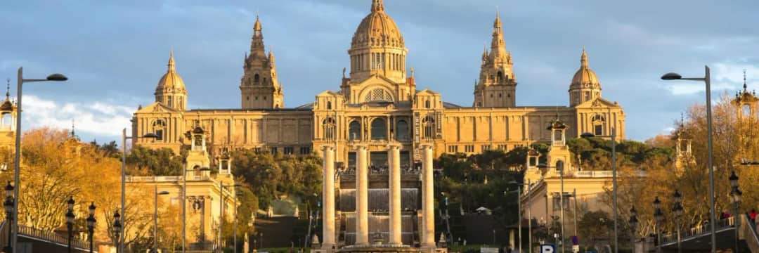 Najlepsze noclegi w Barcelonie - unikaj najdroższych miejsc