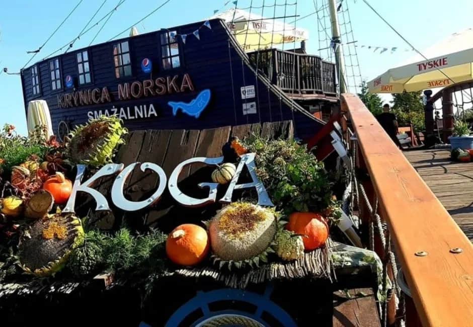 Gdzie dobrze zjeść w Krynicy Morskiej? Odkryj najlepsze miejsca