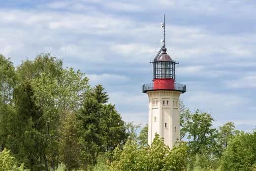 Jak dojechać z Władysławowa do Jastrzębiej Góry - tanie i szybkie opcje