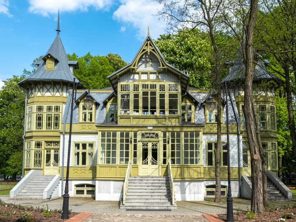 Najciekawsze atrakcje turystyczne łódzkie, które musisz zobaczyć Najciekawsze atrakcje turystyczne łódzkie, które musisz zobaczyć