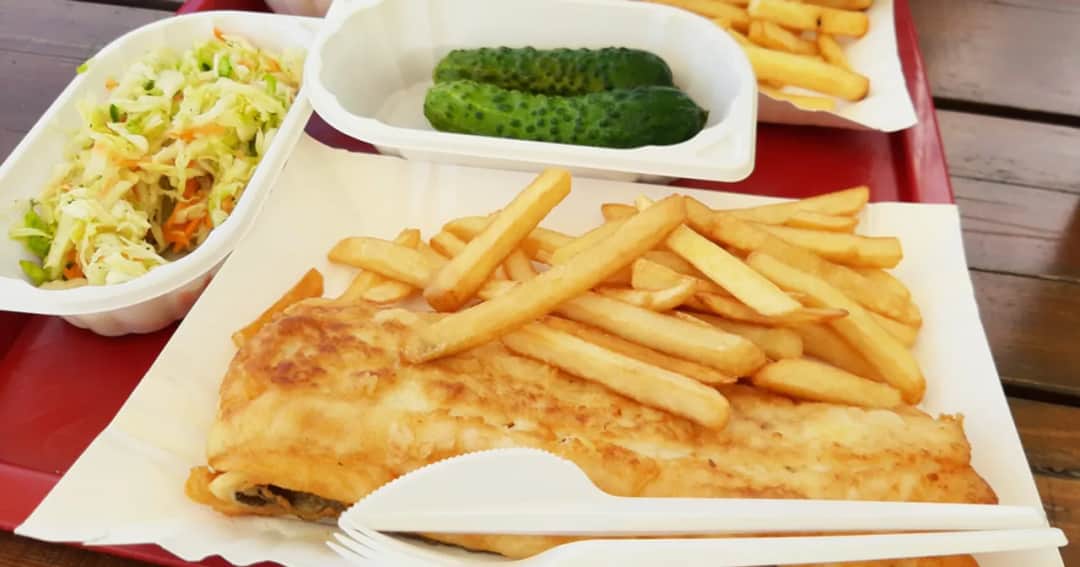 Jaką rybę nad morzem wybrać, aby uniknąć niezdrowych gatunków?