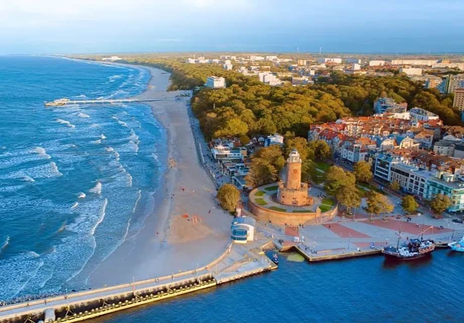 Jak najlepiej dojechać z Łodzi do Kołobrzegu - porównanie opcji transportu